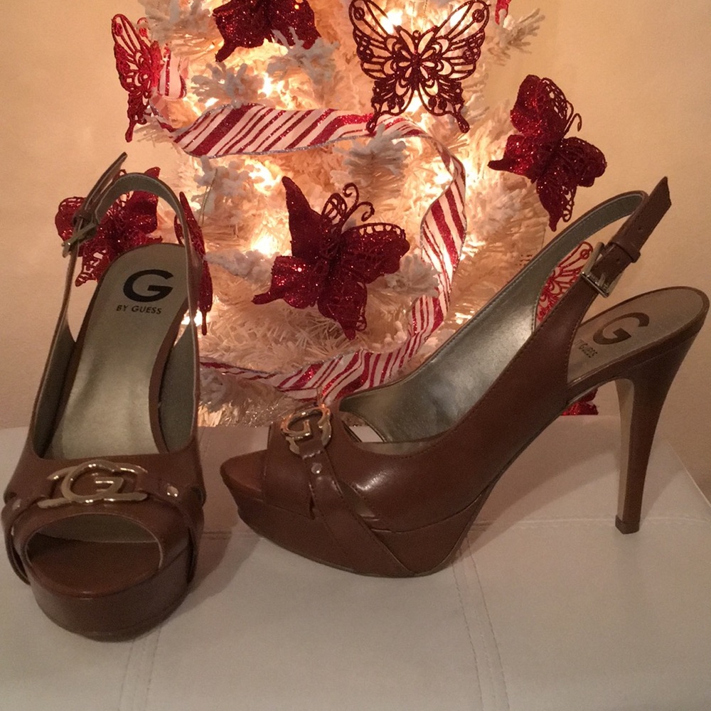 Price⬇️$30➡️$20 Guess “Cheers” Slingback Pumps